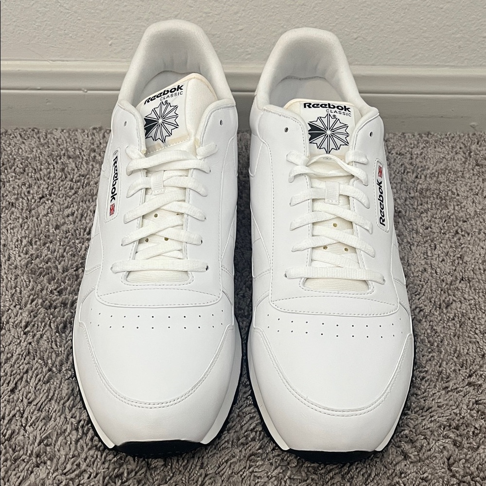 Reebok Men's White Classic Sneakers size  18 New check the pictures…